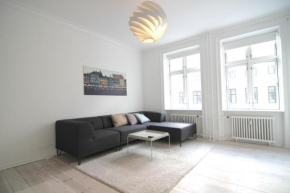 Great 1-bed with french balcony in city center, Copenhagen
